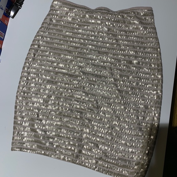 Tart sequin skirt - Picture 4 of 6